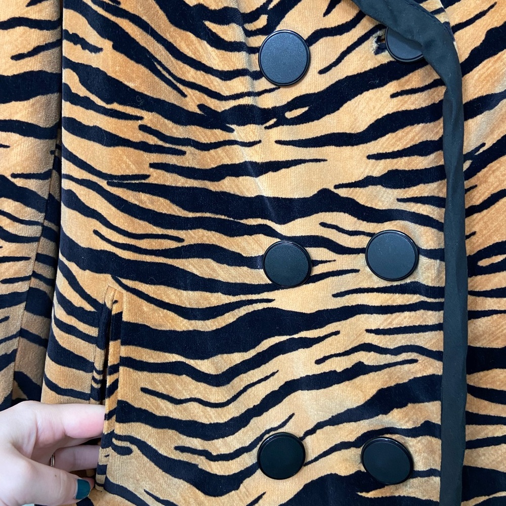 EUC Vintage Rain Cheetahs Naman women’s soft tiger print fur peacoat trench coat - Picture 3 of 8